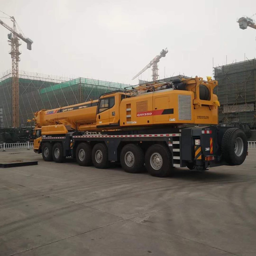 350T徐工吊车.jpg 350T徐工吊车.jpg